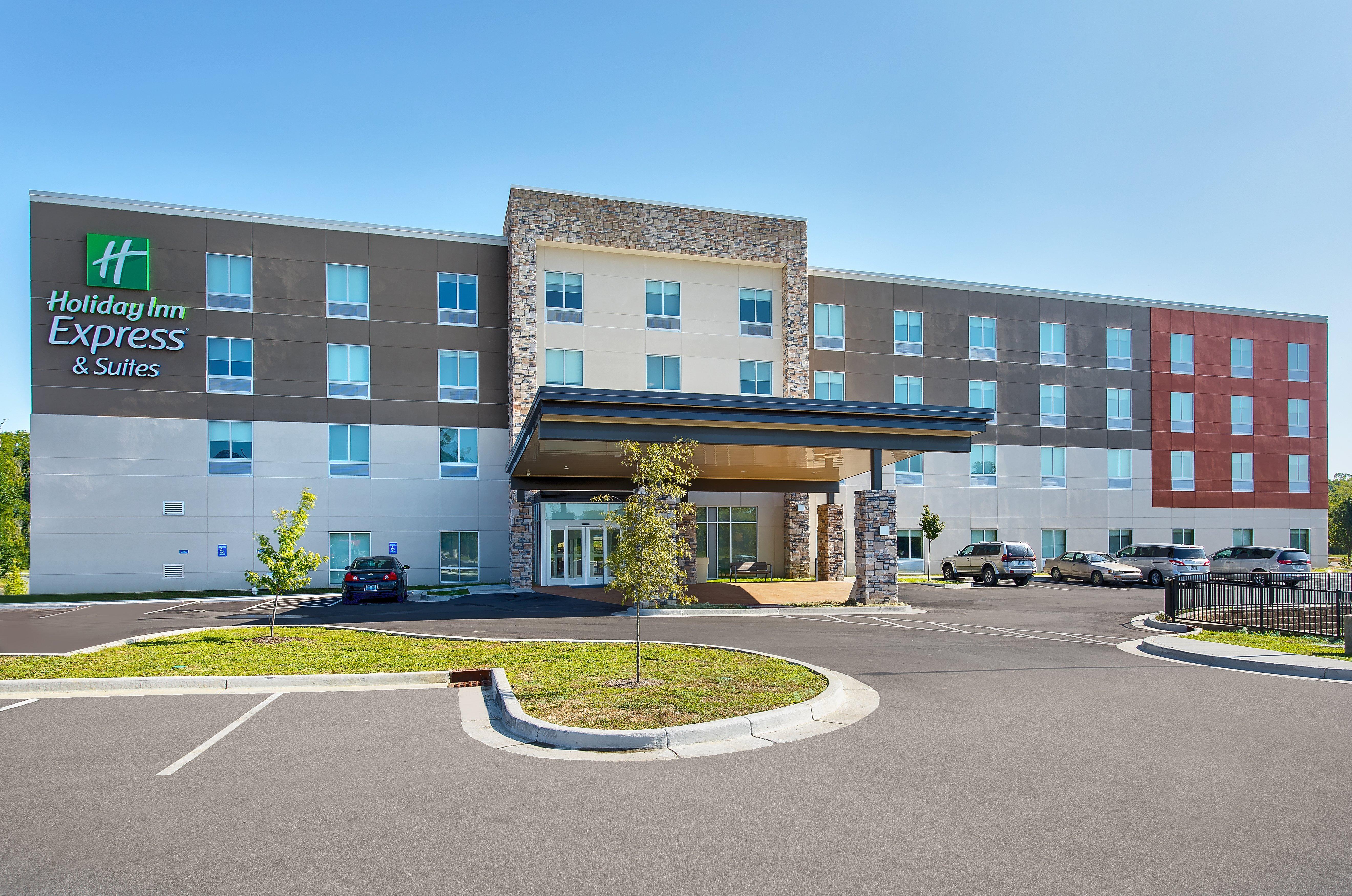 Holiday Inn Express & Suites - La Grange By Ihg Екстериор снимка